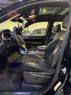 جیپ گراند شیرۆکی